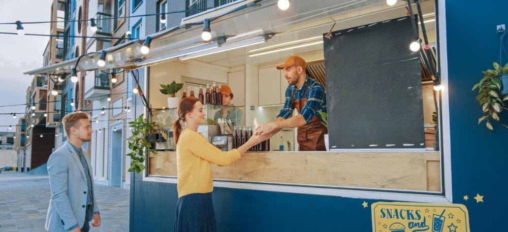 Für die Arbeit in einem Food Truck benötigte Ausrüstung und Zubehör