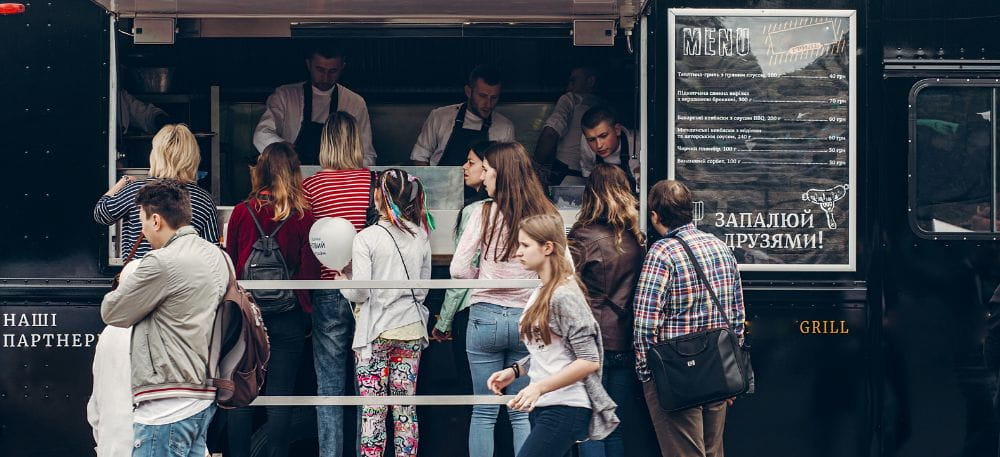 Street-Food-Kultur: Welchen Einfluss haben die Food-Trailer auf die lokale Gemeinschaft?